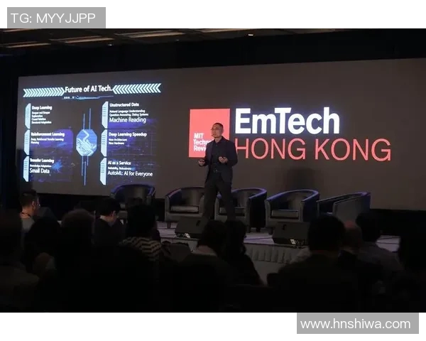 深度对话杨强探讨足球人生的起伏与梦想追寻